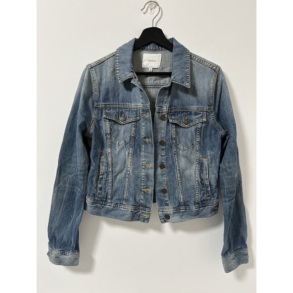 Aritzia Jackets & Blazers - Aritzia Talula Denim Jacket Vintage Wash Size Medium Women's
